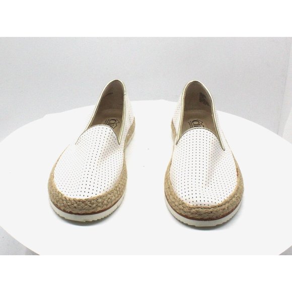 Women's Cliffs by White Mountain Becca Perforated - Picture 3 of 8